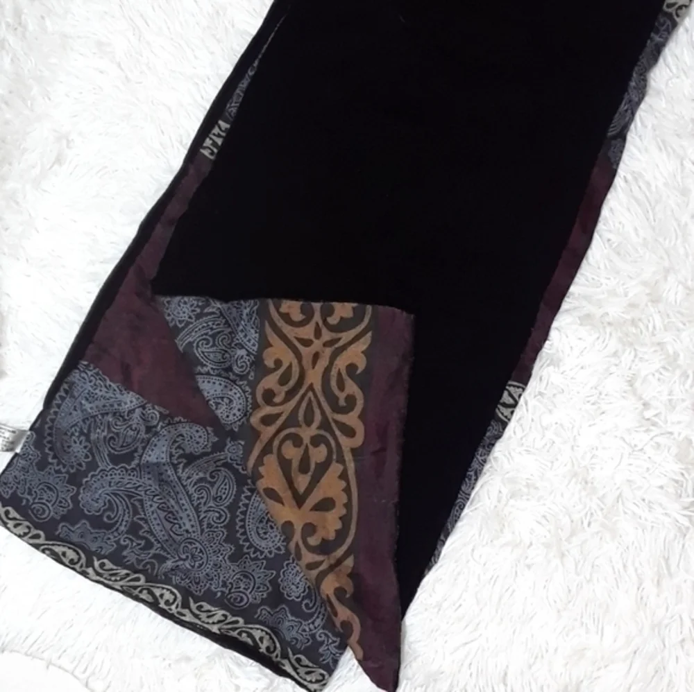 ELAINE GOLD For COLLECTION XIIX Ltd. Scarf